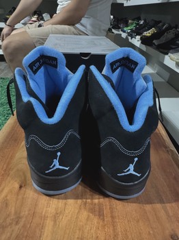 Air Jordan 5 Retro Black University Blue (2026) • Pre-Owned [4025] - view 3