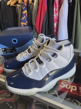 Air Jordan 11 Retro UNC Win Like 82 • Pre-Owned [0821] - view 2