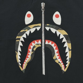BAPE 1st Camo Shark Tee 'Black/Yellow' • Pre-Owned [5842] - view 2