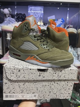 Air Jordan 5 Retro Olive (2024) • Pre-Owned [9585] - view 2