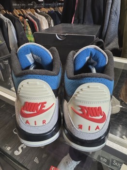 Air Jordan 3 Retro Original Rare Air (Grade School) • Pre-Owned [5592] - view 3
