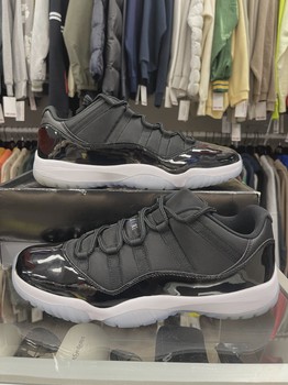 Jordan 11 Retro Low Space Jam • Pre-Owned [2652] - photo 1