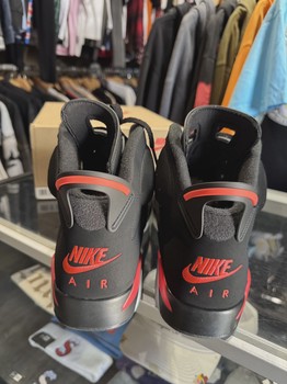 Air Jordan 6 Retro Infrared Salesman • Pre-Owned [7381] - view 3