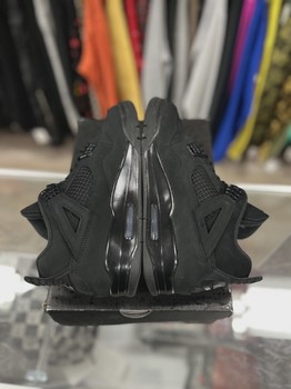 Air Jordan 4 Retro Black Cat (2025) • Pre-Owned [2938] - view 3