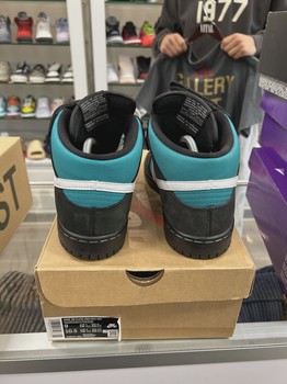 Nike SB Dunk Mid Griffey • Pre-Owned [9149] - view 4