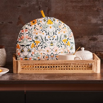 BEE BLOOM TEA COSY