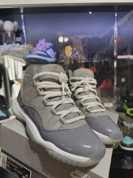 Air Jordan 11 Retro Cool Grey (2021) (Grade School) • Pre-Owned [1904] - view 2