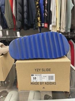 adidas Yeezy Slide Azure • Pre-Owned [8937] - view 2