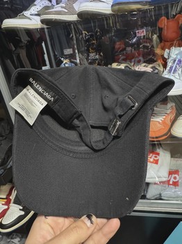 Balenciaga Hat • Pre-Owned [2004] - view 2
