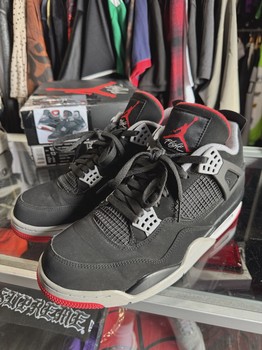 Air Jordan 4 Retro Black Red (2019) • Pre-Owned [0404] - view 2