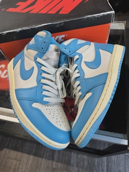 Air Jordan 1 Retro High Original UNC Reimagined • Pre-Owned [1561] - view 2