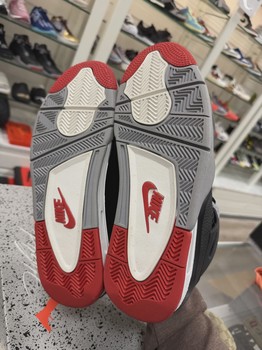 Air Jordan 4 Retro Black Red Reimagined • Pre-Owned [5071] - view 3
