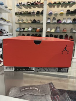 Air Jordan 6 Retro Toro Bravo • Pre-Owned [0702] - view 3