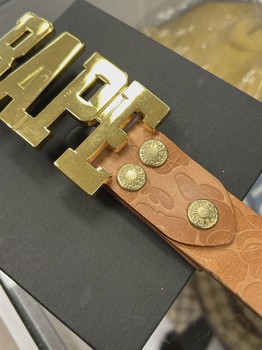 A Bathing Ape (BAPE) Logo Buckle Leather Belt • Pre-Owned [2469] - view 4