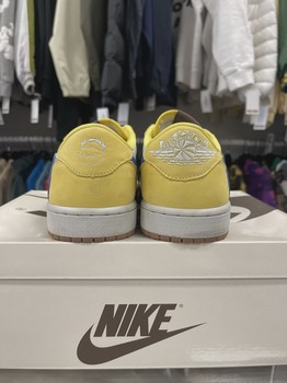 Air Jordan 1 Retro Low Original SP Travis Scott Canary (Women's) • Pre-Owned [7905] - photo 5