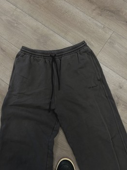Off-White c/o Virgil Abloh Over-Sized Fleece Sweatpants • Pre-Owned [4618] - view 5