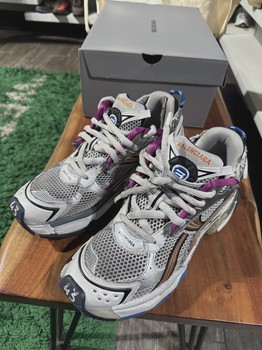 Balenciaga Multi Color Runner • Pre-Owned [4199] - view 2