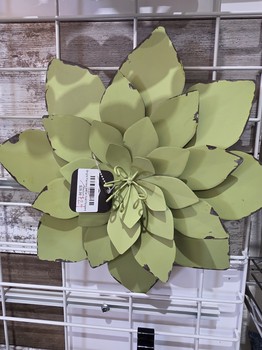 Bright Painted Metal Wall Flowers / Medium