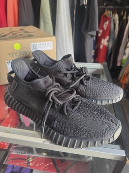 adidas Yeezy Boost 350 V2 Onyx • Brand New [8745] - view 2