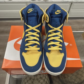 Air Jordan 1 Retro AJKO Laney • Pre-Owned [1103] - view 5