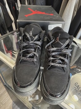 Air Jordan 3 Retro Black Cat (2025) • Pre-Owned [8396] - view 2