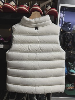 Moncler Cenis Down Padded Vest size 1 • Pre-Owned [8234] - view 2