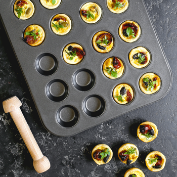 MASTERCLASS NON STICK MINI TART TIN WITH DIBBER