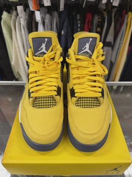 Air Jordan 4 Retro Lightning (2021) • Pre-Owned [8141] - view 5