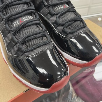 Jordan 11 Retro Playoffs Bred (2019) • Pre-Owned [4949] - view 8