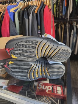 Air Jordan 12 Retro Taxi (2025) • Pre-Owned [9027] - view 3
