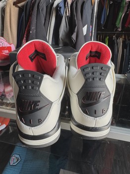 Air Jordan 4 Retro Original Flight Club • Pre-Owned [3572] - view 3