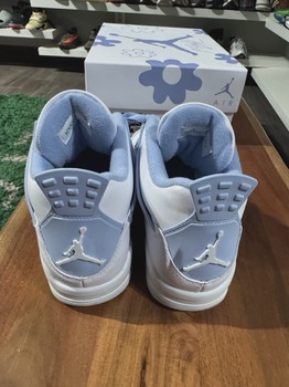 Air Jordan 4 Retro Forget Me Not (Women's) • Pre-Owned [6526] - view 3