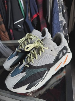 adidas Yeezy Boost 700 Wave Runner No Box • Pre-Owned [7562] - view 2