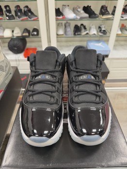Air Jordan 11 Retro Low Space Jam • Pre-Owned [3848] - view 6