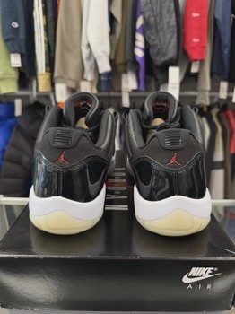 Air Jordan 11 Retro Low 72-10 • Pre-Owned [0829] - view 4