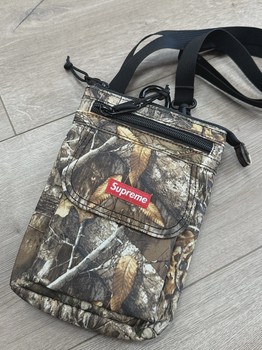 Supreme shoulder bag • Pre-Owned [1552] - view 2