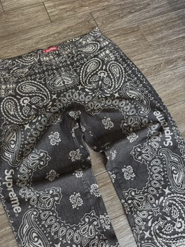 Supreme Black Bandana Pants 36 • Pre-Owned [5594] - view 2
