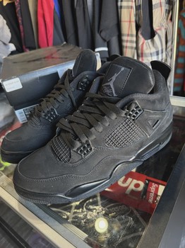 Air Jordan 4 Retro Black Cat (2020) • Pre-Owned [5542] - view 2