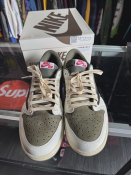 Air Jordan 1 Retro Low Original SP Travis Scott Medium Olive • Pre-Owned [7871] - view 2