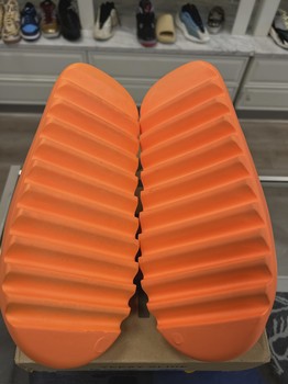 adidas Yeezy Slide Enflame Orange • Pre-Owned [3071] - view 5
