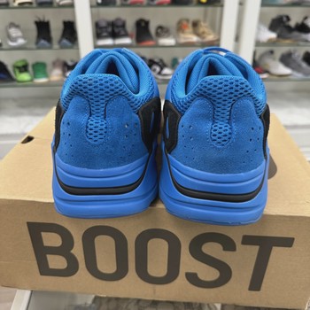 adidas Yeezy Boost 700 Hi-Res Blue • Pre-Owned [2397] - view 5