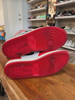 Air Jordan 1 Retro High Original Spider-Man Across the Spider-Verse • Pre-Owned [0873] - view 3