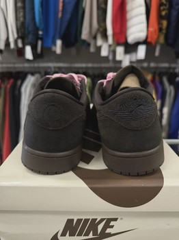 Jordan 1 Retro Low OG SP Travis Scott Velvet Brown • Pre-Owned [1826] - view 4