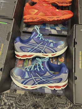 Kith ASICS Marvel Iron Man Vs. Mega Man with Box (2 pairs) • Pre-Owned [6470] - view 14