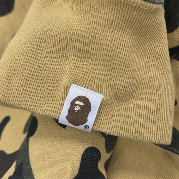 A Bathing Ape (BAPE) 1st Camo Shark Full Zip Hoodie • Pre-Owned [4179] - view 7