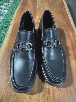 Ferragamo Black Leather Loafers  No Box • Pre-Owned [5777] - view 2