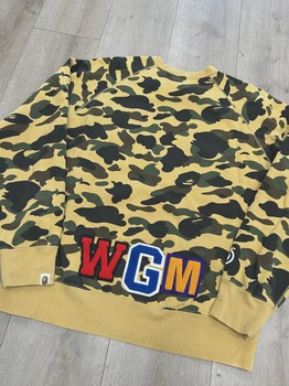 BAPE 1st Camo Printed Zip Shark Crewneck Yellow • Pre-Owned [1507] - view 4