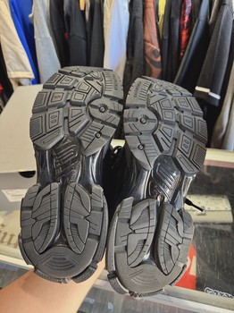 Balenciaga Rnnr size 39 • Pre-Owned [6901] - view 4