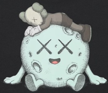 Uniqlo KAWS UNIVERSE UT Graphic T-shirt • Brand New [5069] - view 3