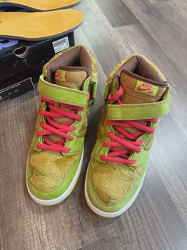 Nike SB Dunk Mid Mama Bear • Pre-Owned [0636] - view 2